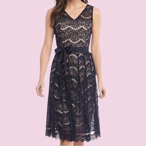 Nanette Lepore navy lace with cream slip gored formal dress size 4